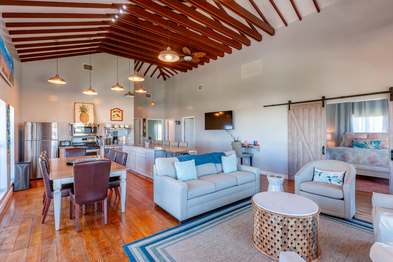 Pirates Place Upstairs  Vacation Rental on Great Guana Cay